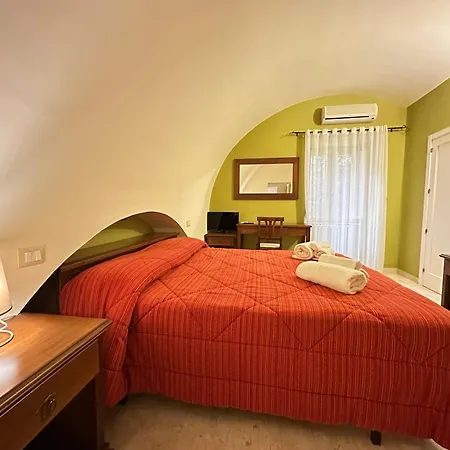 Historic B&B Apartments Home-3
